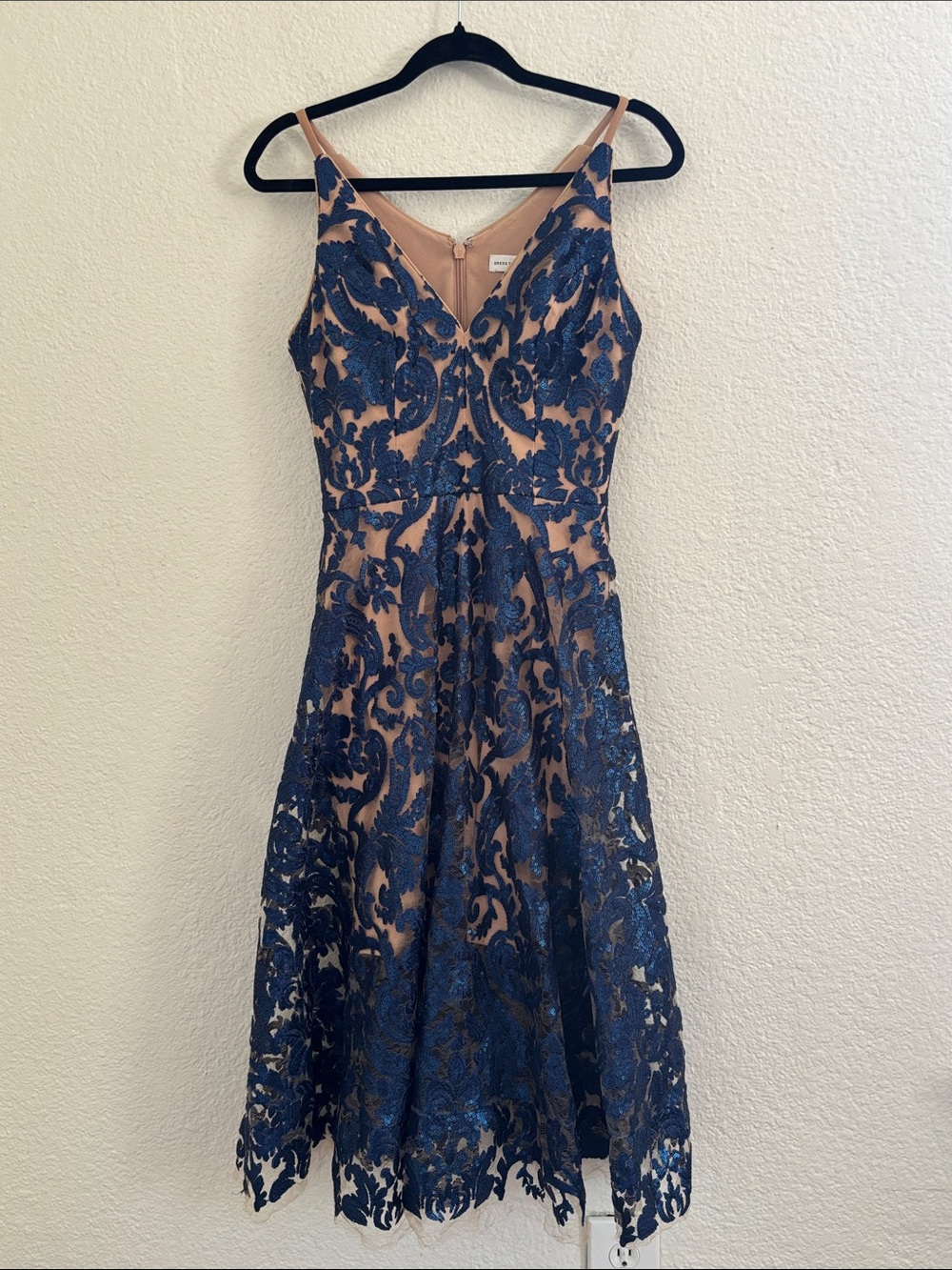 Dress The Population Navy Nude Blair Sequins Cocktail Midi Dress Size Small - Picture 2 of 11